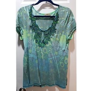 Short sleeved casual top